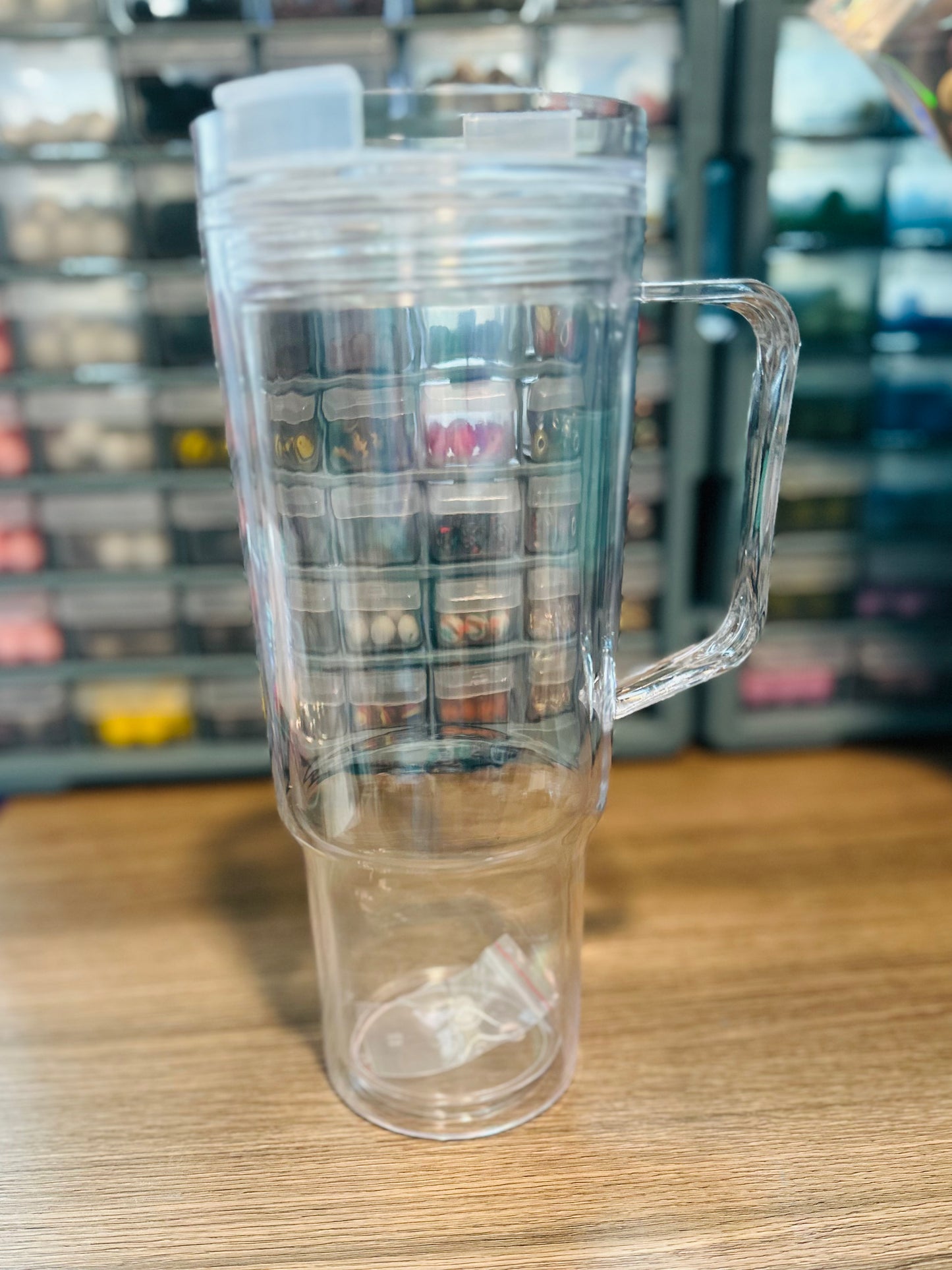 40oz CLEAR HANDLED TUMBLER SNOW GLOBE (ACRYLIC)