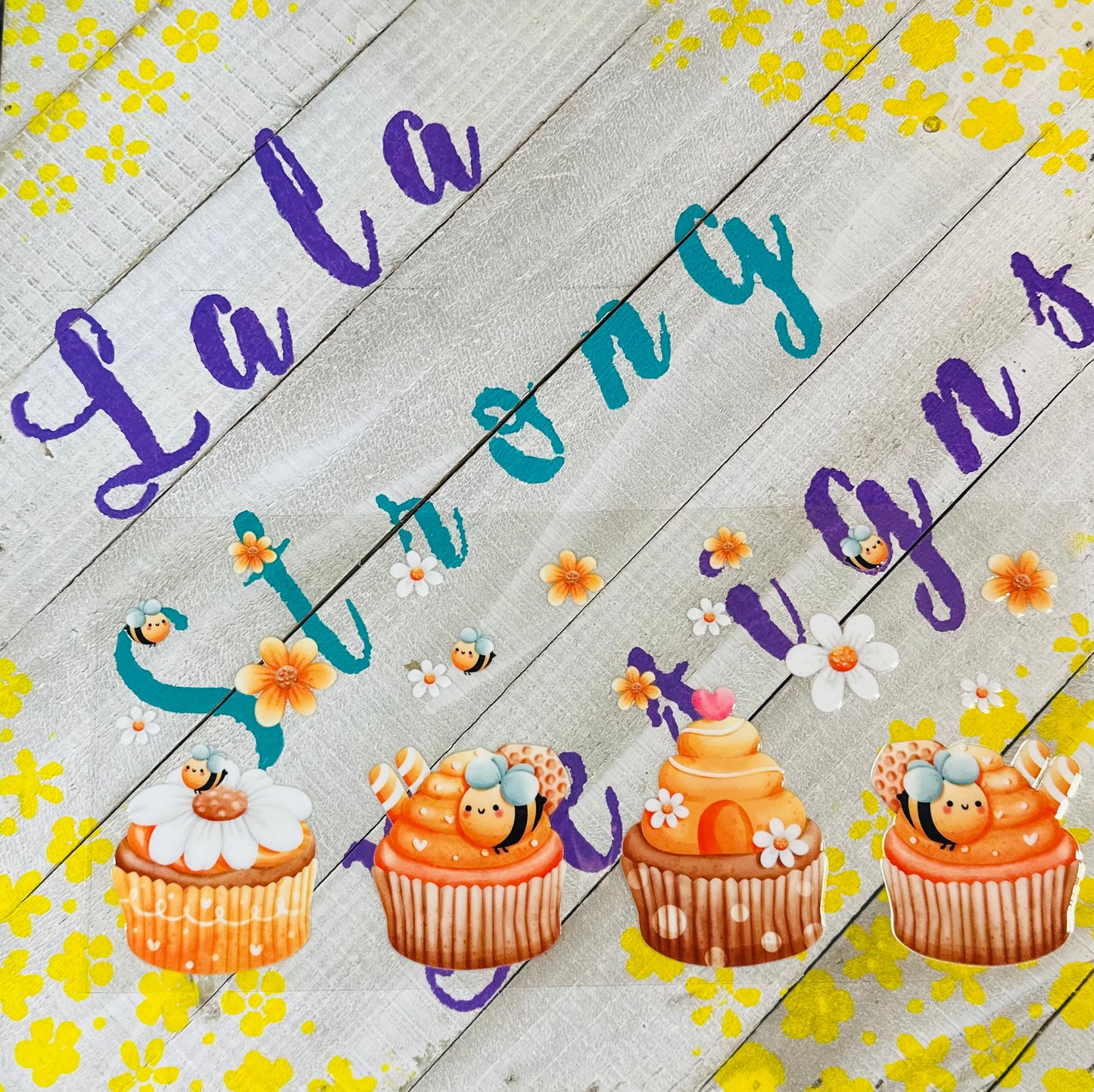 #378 BEE CUPCAKES