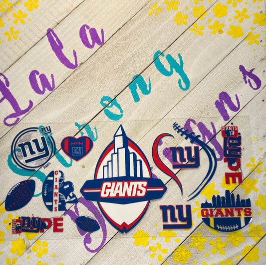 #115 GIANTS FOOTBALL