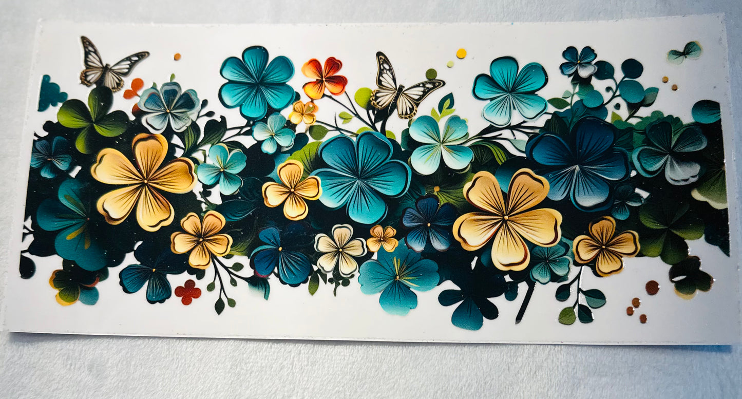 #471 LUCKY CLOVERS