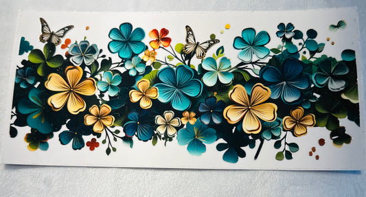 #471 LUCKY CLOVERS