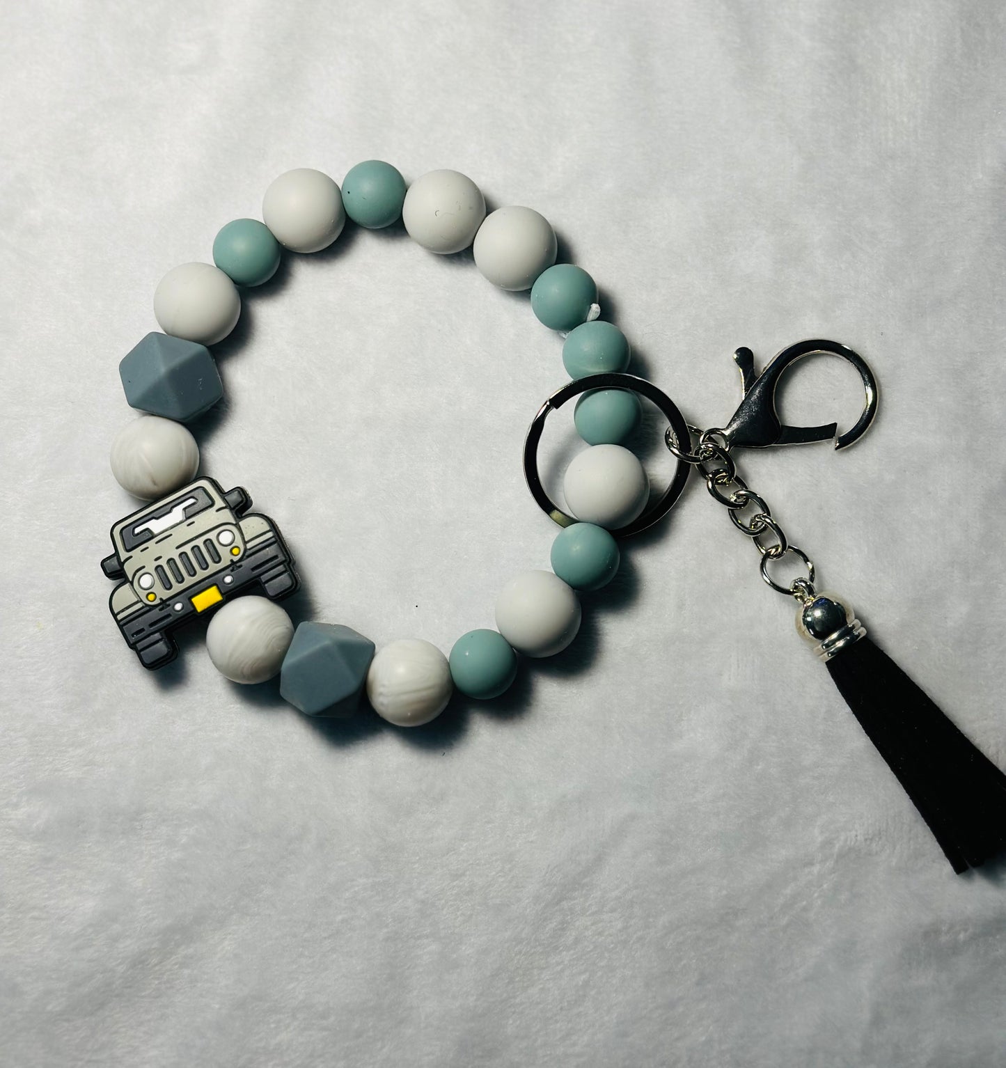 BEADED WRISTLET KEYCHAINS